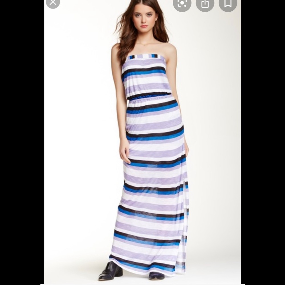 Splendid strapless dress with slit